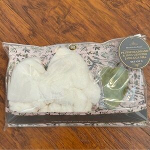White Plush Headband & Jade Gua Sha Set